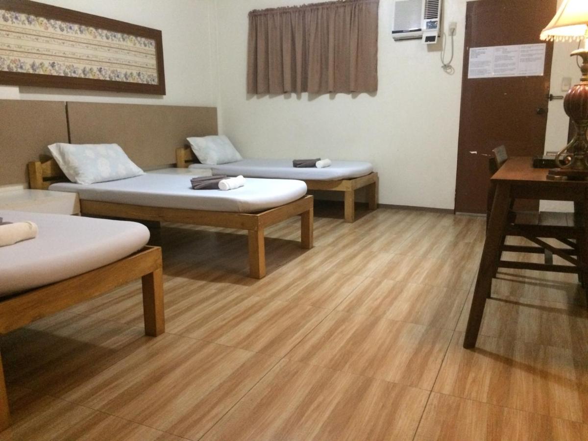 Crisfil'S Lodge Incorporated Dumaguete City Экстерьер фото